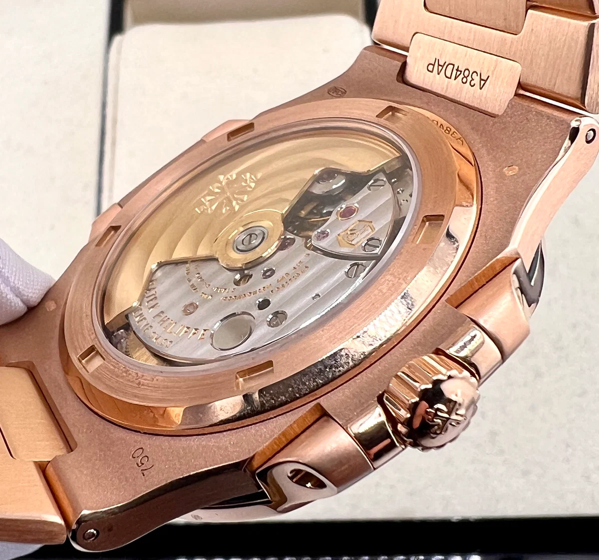 PATEK PHILIPPE - NAUTILUS - Image 5